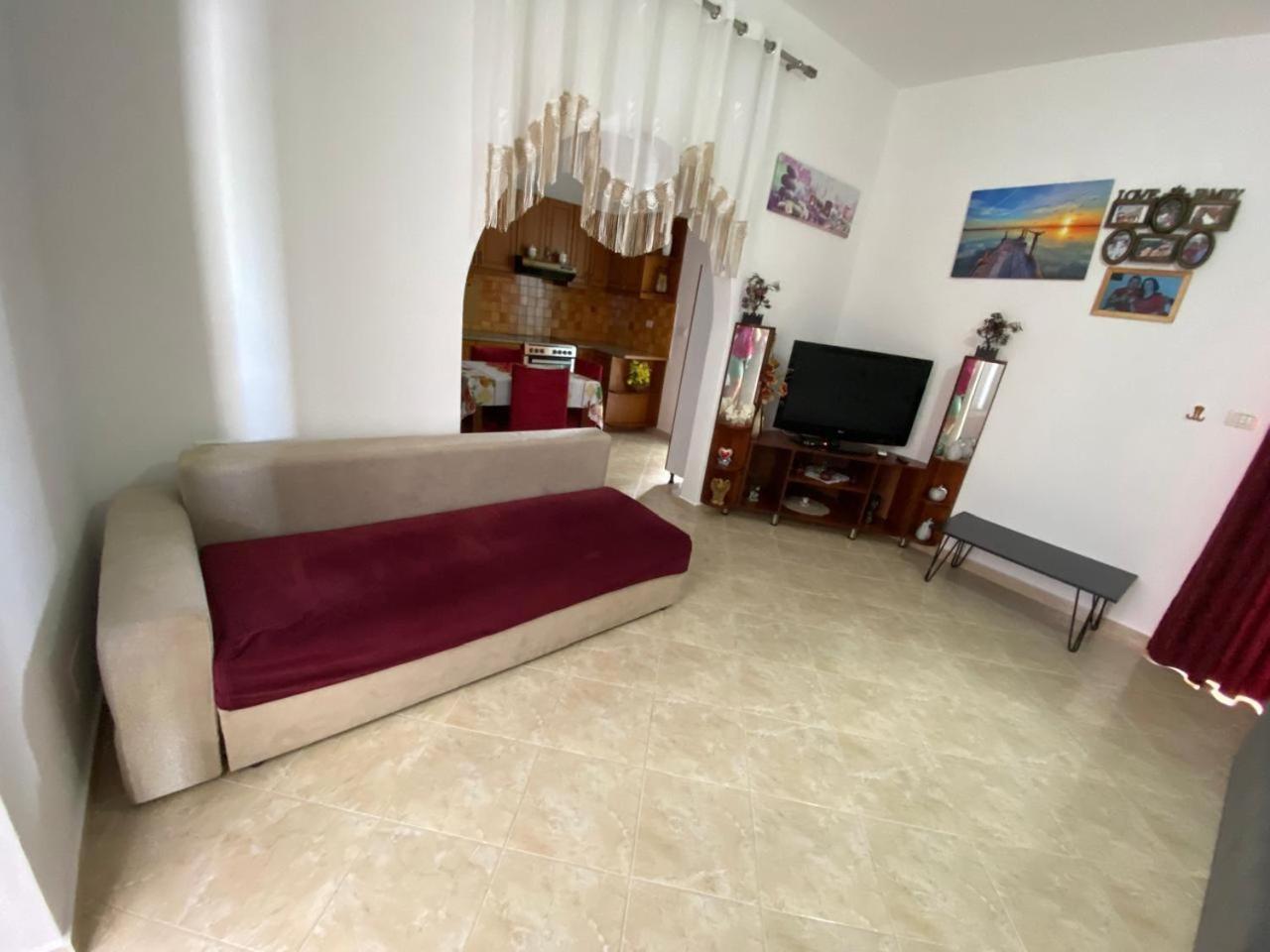 Vila Avni Likometi Ksamil Rom bilde